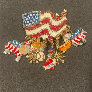 Vintage Lunch at the Ritz Patriotic USA Flag Brooch